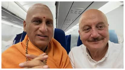 Anupam Kher Meets Swami Avdeshanand Maharaj On Flight They Discussed The Heritage Of Kashmir