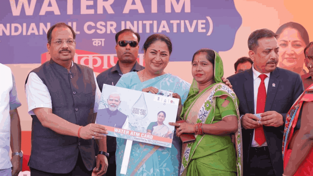 CM Rekha Gupta inaugurated water ATMs at several locations across the Shalimar Bagh