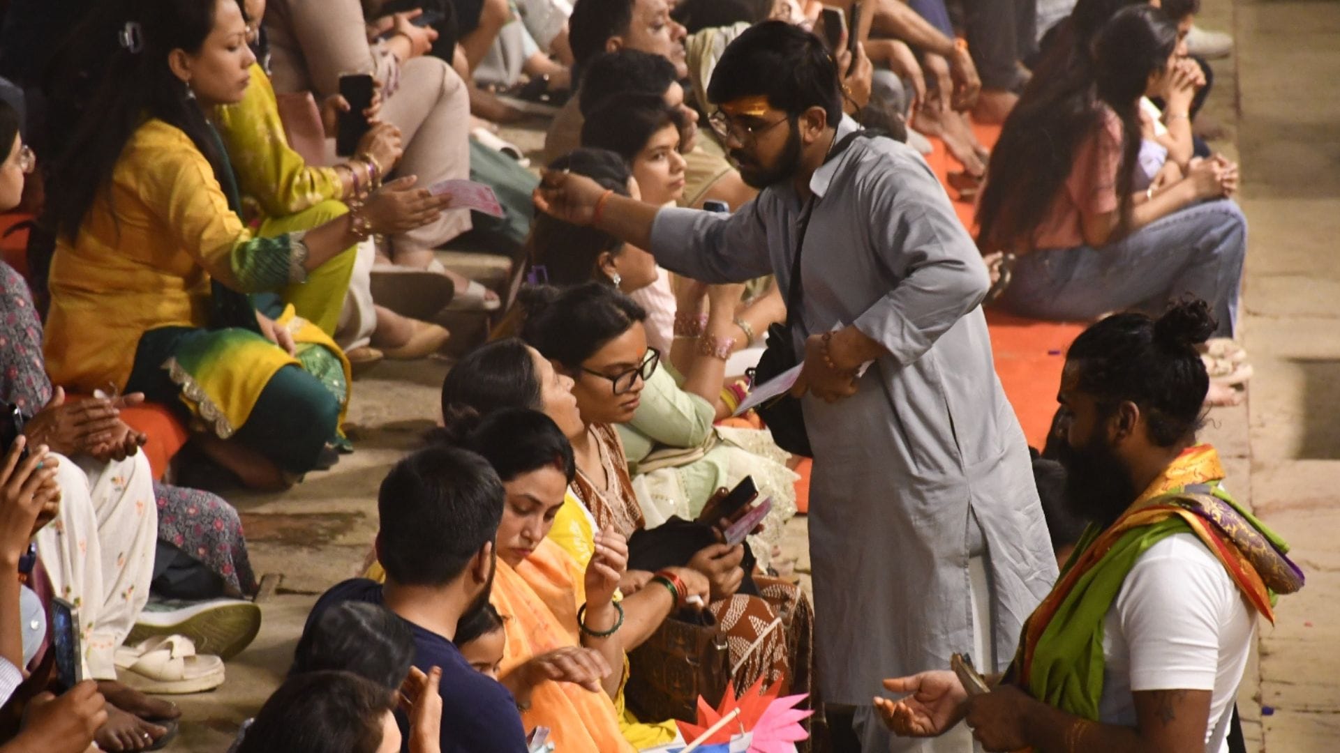 Ganga Aarti Rates Fixed in Kashi VIP Seats, Rooftop Views and 'Sacred Discount of 1,000 Available Online