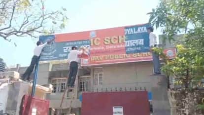 Students and parents created ruckus over the changes made in Defence Research School Dehradun News