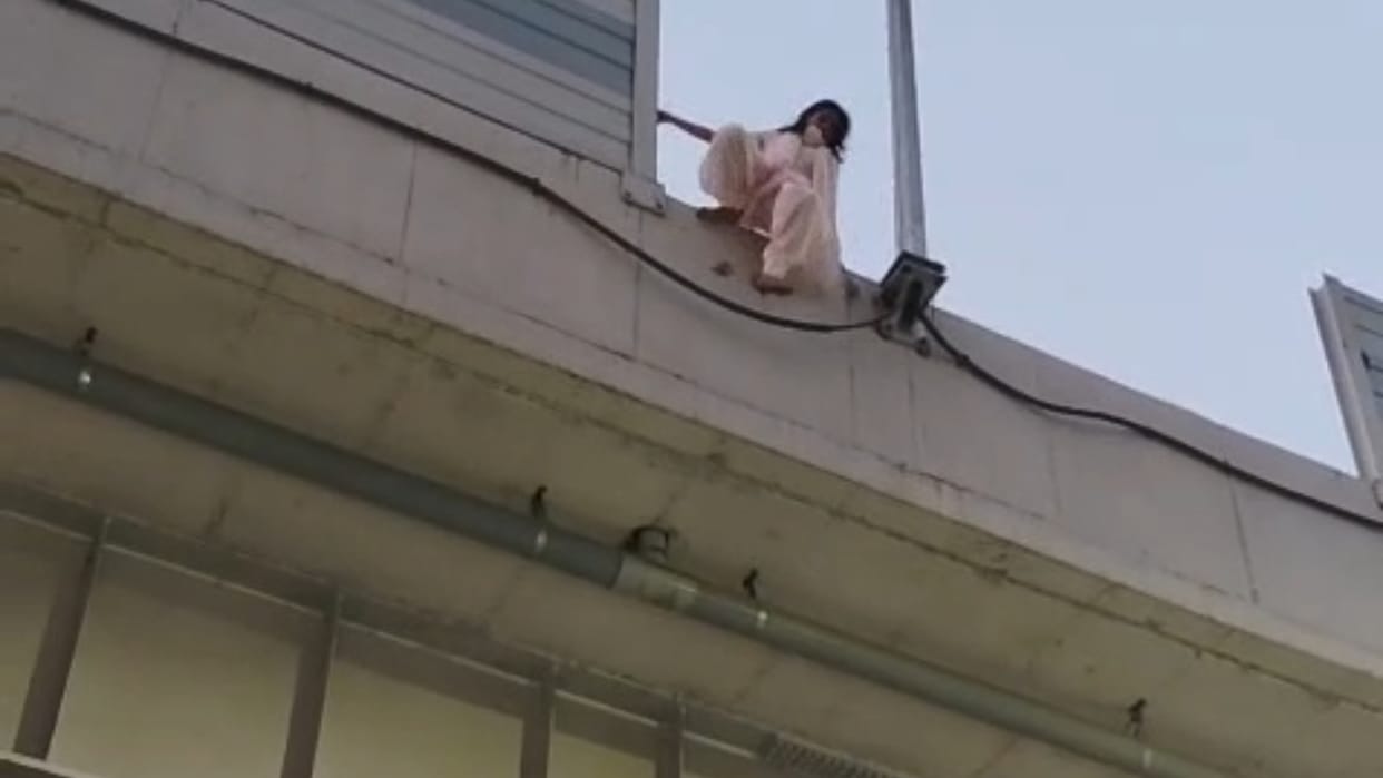 Girl Student jumped from Ashoka Rajpath double-decker bridge patna bihar news suicide case love affair