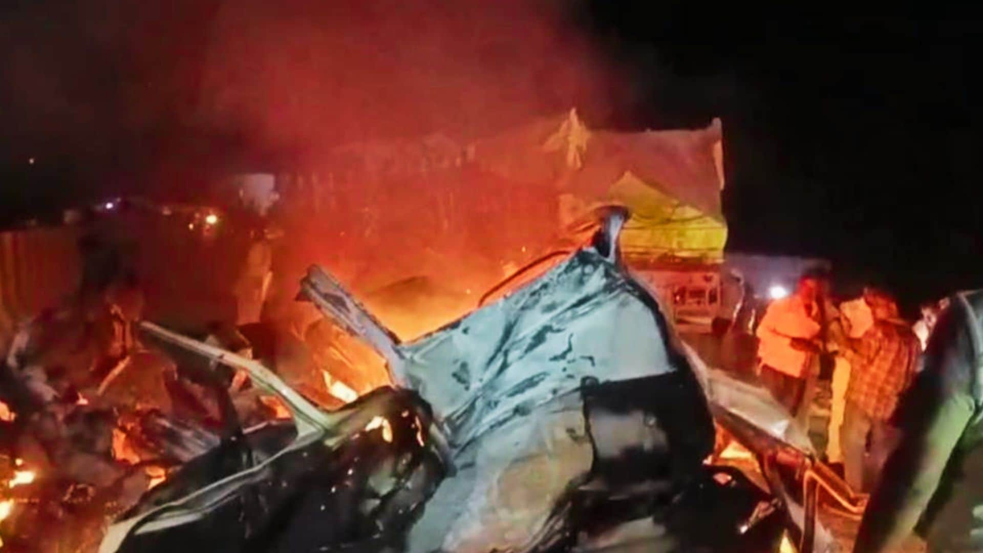 Post-mortem of 11 dead Bodies Screamed for 10 Minutes Inside Four Vehicles Even Bones Charred