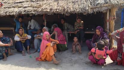 Farrukhabad fire leaves 11 huts destroyed, families homeless after spark from stove