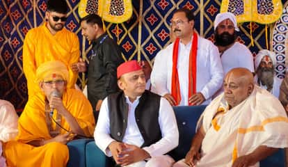 Etawah BJPs Land Mafias Have Encroached Upon Land Akhilesh Yadav Lashes Out in Chakarnagar