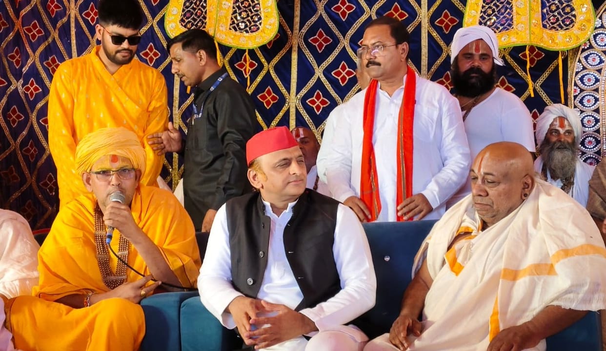 Etawah BJPs Land Mafias Have Encroached Upon Land Akhilesh Yadav Lashes Out in Chakarnagar
