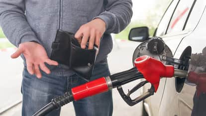 Petrol Pump ‘Jump Trick’ Explained: How Fuel Meter Fraud Works & Smart Tips to Avoid Getting Cheated