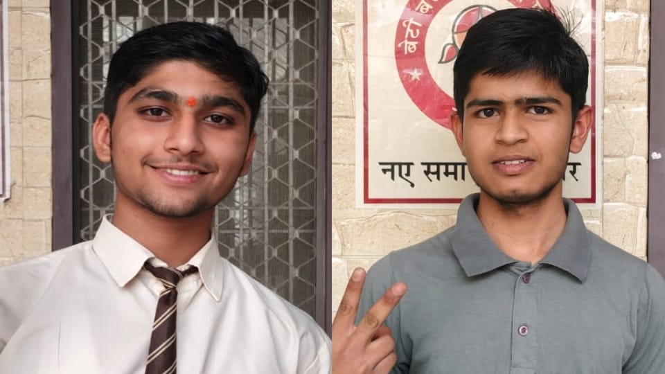 UP Board 10th 12th Result: Ashwani in 10th and Anant in 12th became topper in Shamli