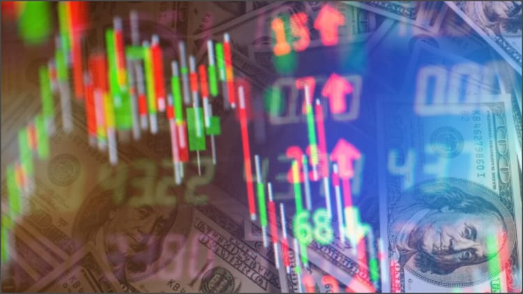 US Stock Market: मुनाफे की चमक से वॉल स्ट्रीट नई ऊंचाई पर, लेकिन ईरान तनाव से 100 डॉलर पार तेल ने बढ़ाई चिंता