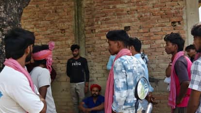 Electrocuted hanging clothes to dry son dies sisters wail inconsolably upon seeing brother body