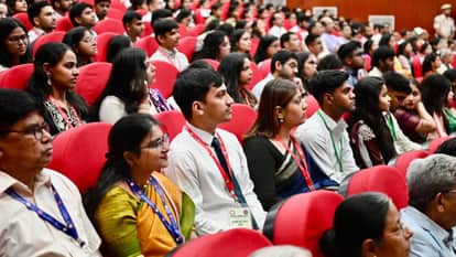 Om Birla Urges Youth to Stay Connected to Their Roots at College Annual Fest