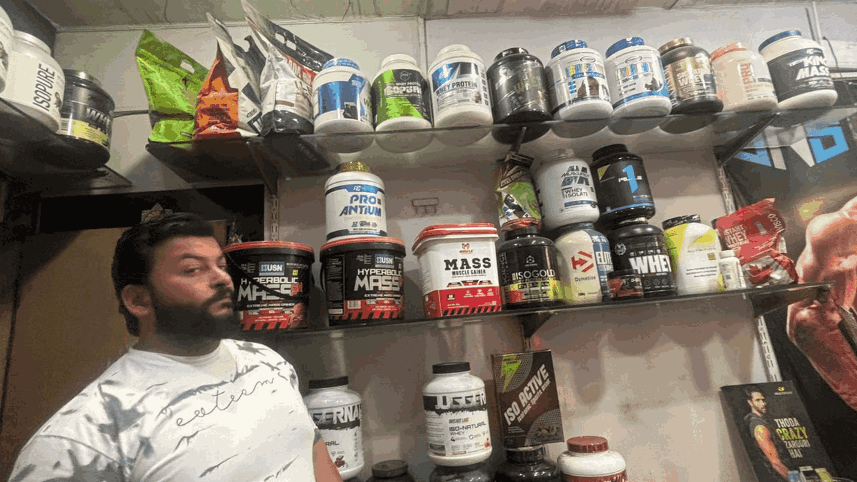 FSSAI and police busted racket involving fake supplements and banned drugs in Najafgarh