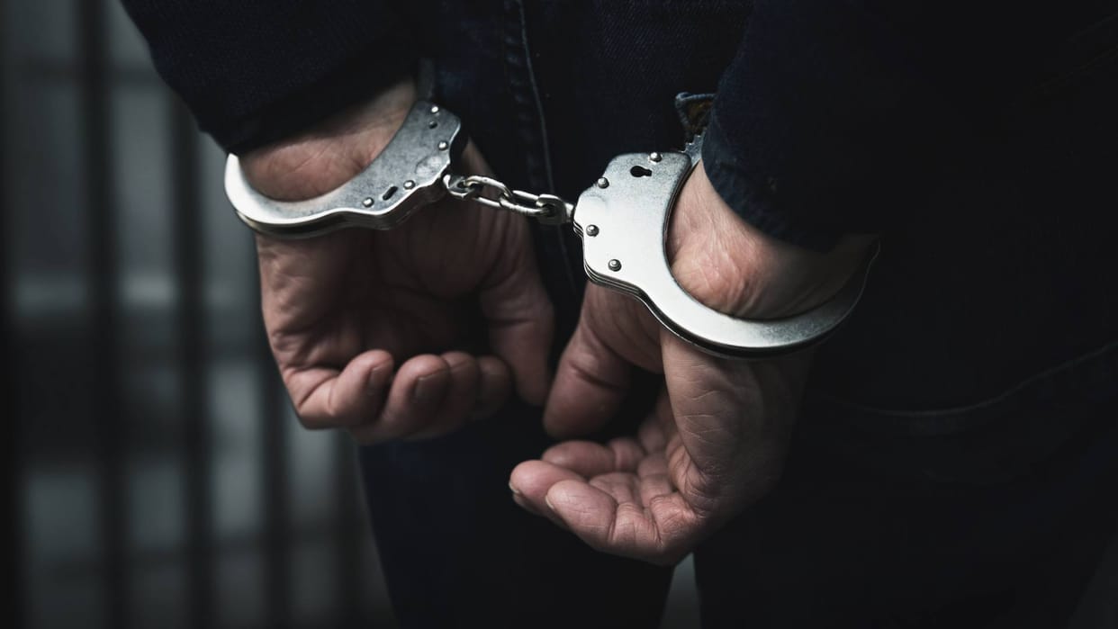 Himachal: Dispute over Mobile Phone in Jail; Inmate Attacks Warder, Know the Full Story