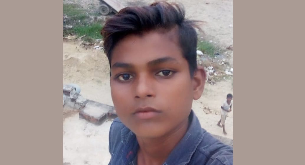 Fatehpur Youth leaves home for shop found hanging from tree in forest family members inconsolable with grief