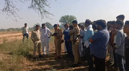 Jalaun Farmer commits suicide by hanging body found hanging from a tree in the field