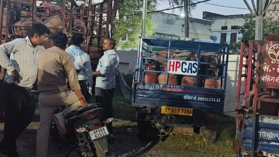148 Cylinders Recovered from Gas Agency Operator; Investigation Launched Following Consumer Complaints