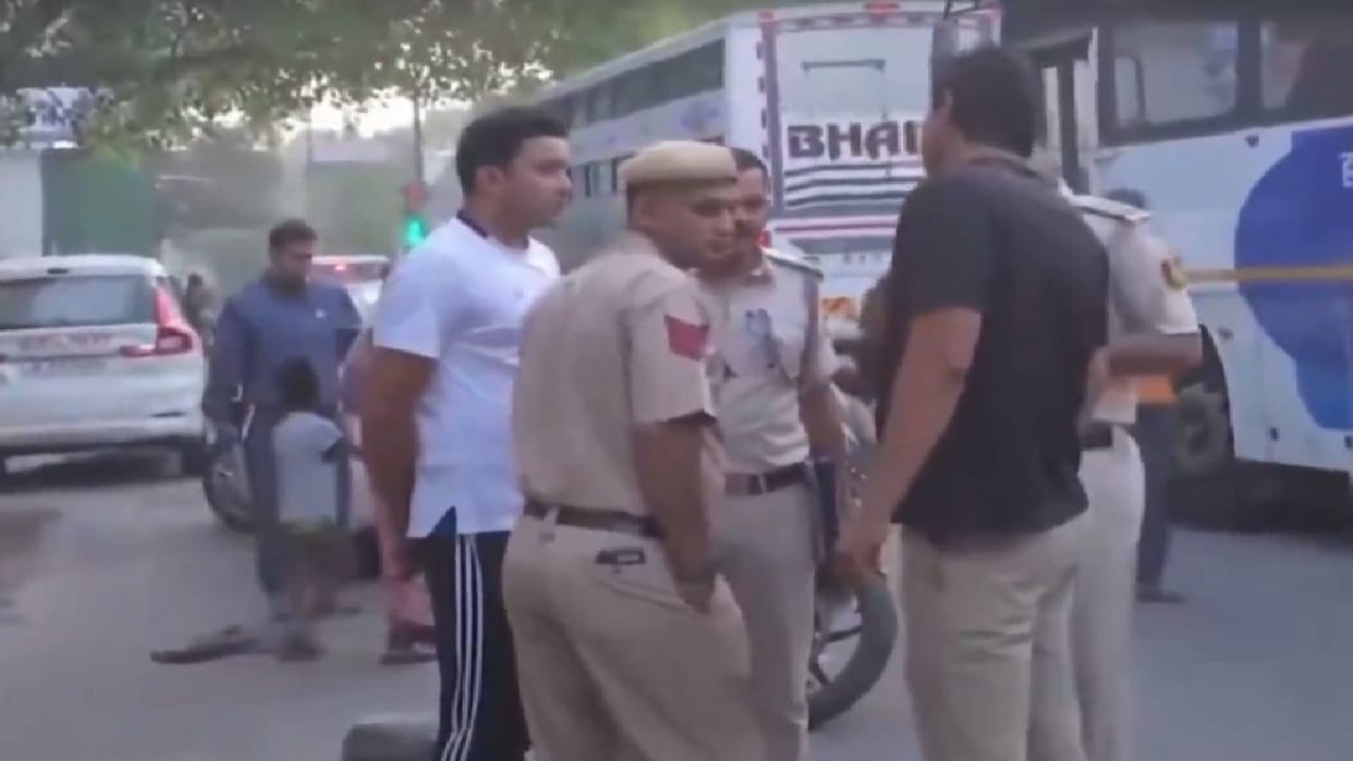 Miscreants shot a young man in the early Morning