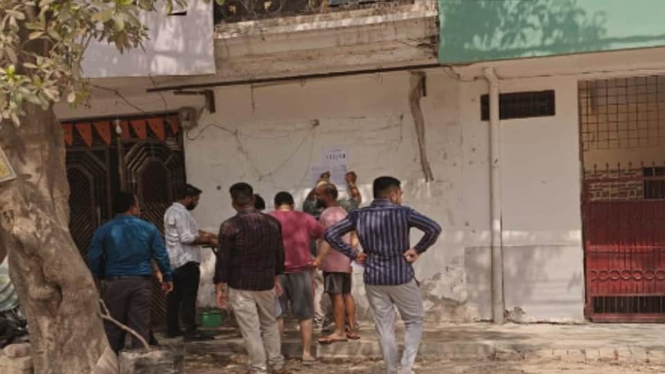 Meerut: Arun Govil Assures Support, Central Market Protest Suspended, Traders Await Relief