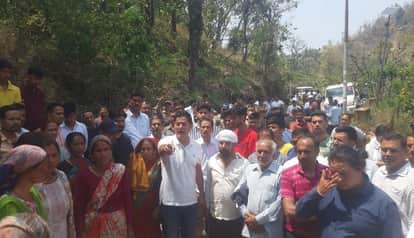 tiger mauls a young man working in a field in the Bhadyuni area, causing panic in the village