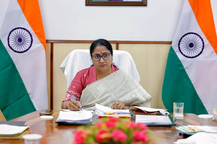 दिल्ली में अनधिकृत कॉलोनियों को बड़ी राहत: स्वगम पोर्टल शुरू, बिना लेआउट प्लान भी होगा नियमितीकरण