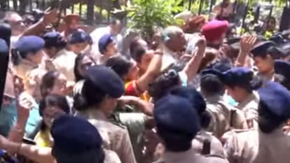 BJP Mahila Morcha Protest to Gherao Punjab CM Residence in Chandigarh