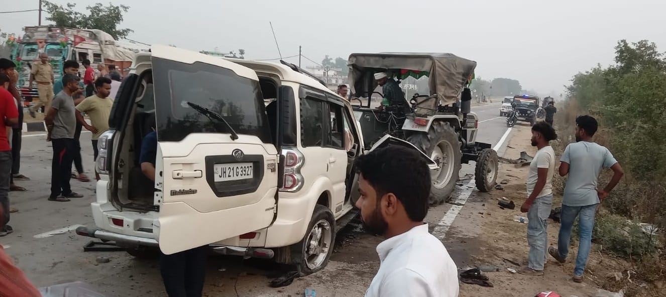 Five Dead in Gorakhpur Family Returning from Daughters Wedding Car Collides with Trailer