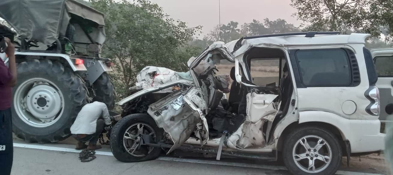 Five Dead in Gorakhpur Family Returning from Daughters Wedding Car Collides with Trailer
