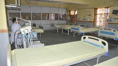 Strike continues at JN Medical College Aligarh