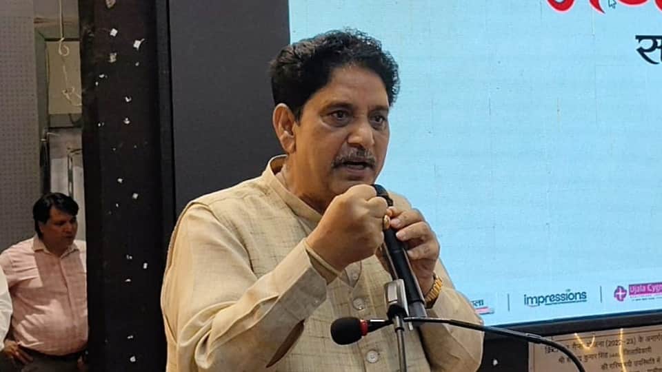 Preparations Underway for AI-Based Education in UP Schools; Tablets to Replace Mobile Phones: Sunil Sharma