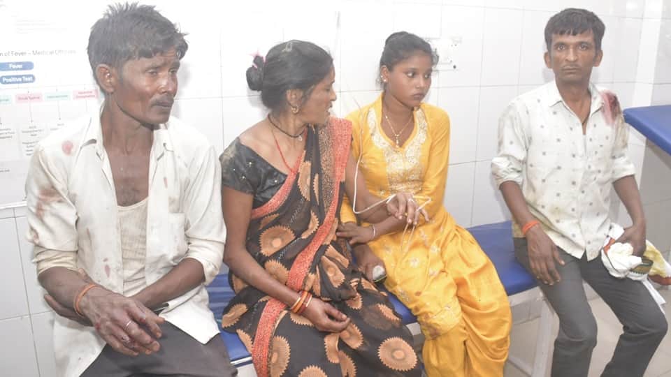 Clash Between Drunken Drivers: Sleeper Bus Overturns on Delhi Highway; 150 Rescued After Breaking Windows