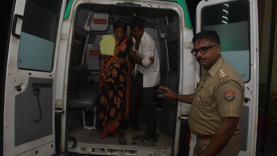 Clash Between Drunken Drivers: Sleeper Bus Overturns on Delhi Highway; 150 Rescued After Breaking Windows