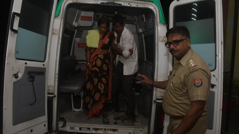 Clash Between Drunken Drivers: Sleeper Bus Overturns on Delhi Highway; 150 Rescued After Breaking Windows