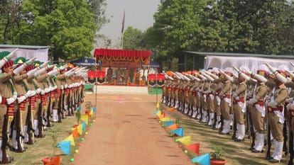 मुरादाबाद में पासिंग आउट परेड की तैयारी