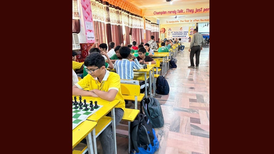 District chess tournament begins