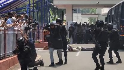 Terrorists hijack bus ATS commandos rescue hostages Patna High Court patna bihar police bihar news mock drill