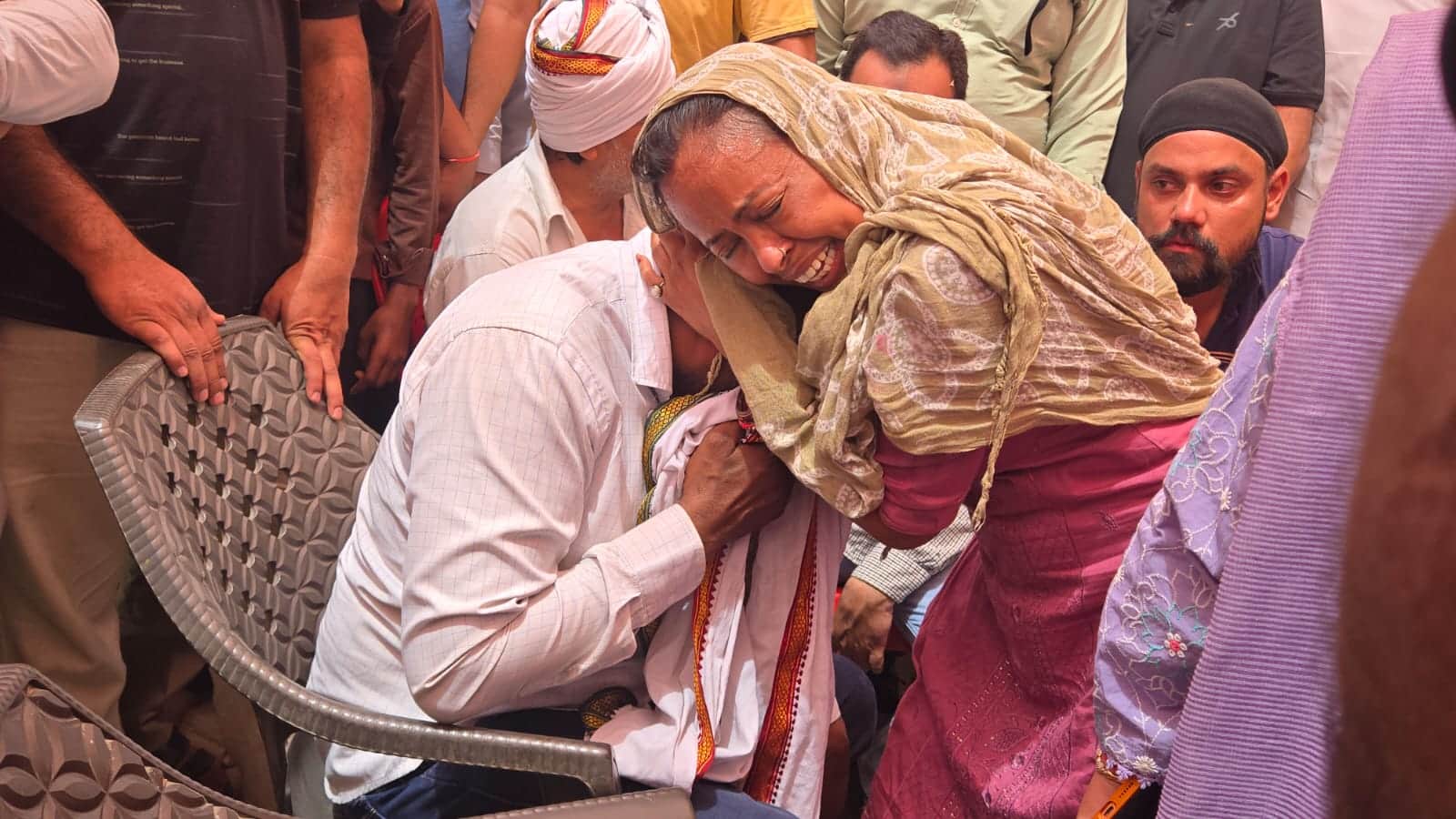 Bulandshahr Triple Murder grandfather said Eldest Son died Three Years Ago Now Younger Son and Grandson