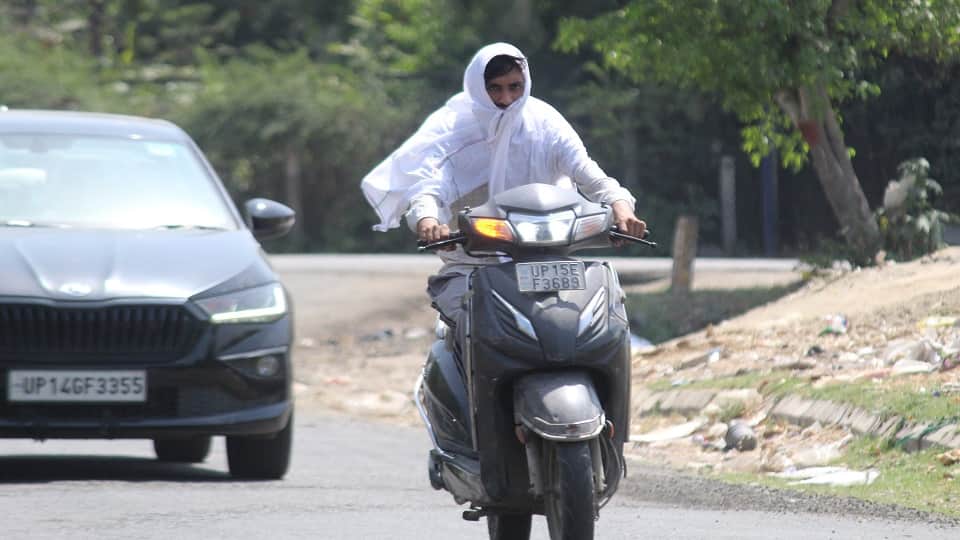 West Up Weather Report: Severe heat continues to wreak havoc, temperature crosses 42 degrees