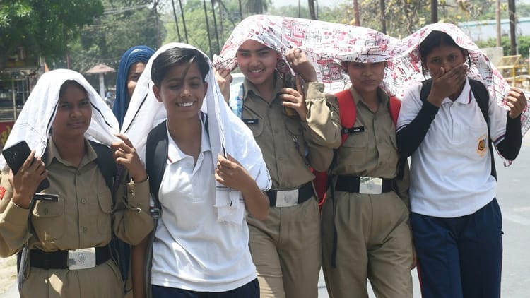 West Up Weather Report: भीषण गर्मी का कहर जारी, 42 डिग्री पार तापमान, लू से जनजीवन बेहाल; जानें कब मिलेगी राहत