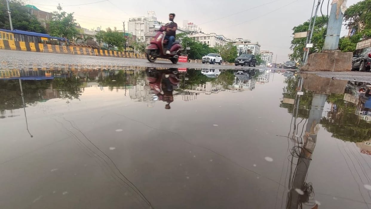 Indore News City temperature heatwave rain imd mausam