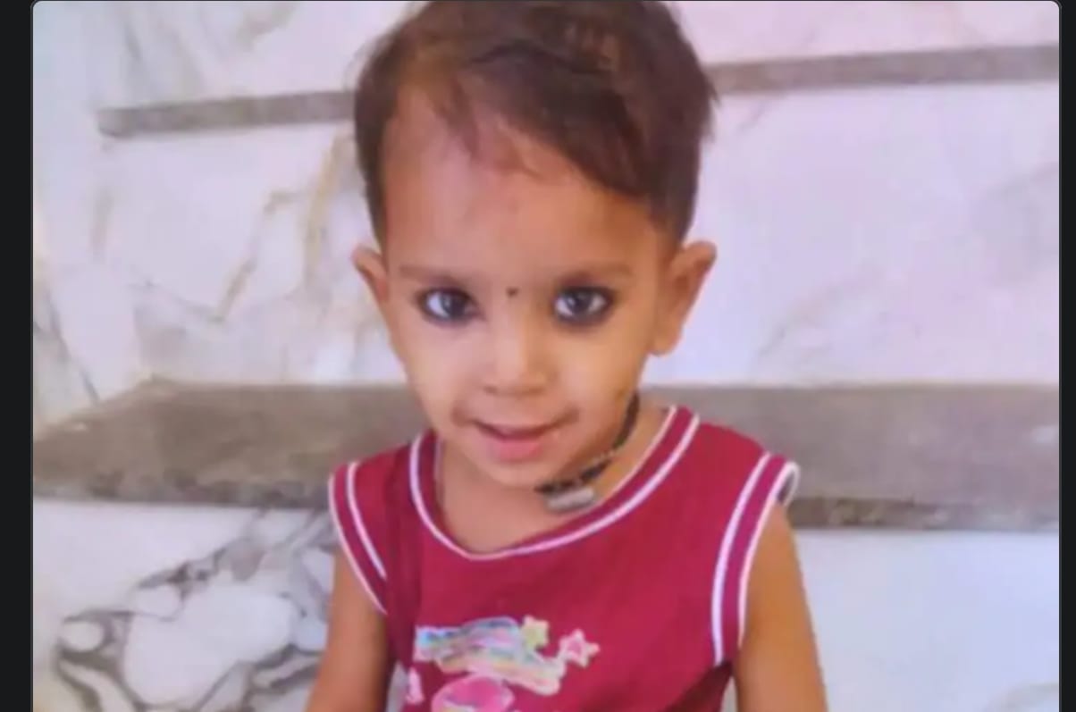Indore: Two and a half year old girl dies in Indore, falls from the first floor while playing