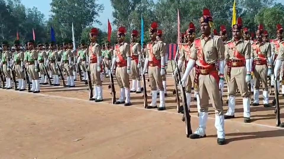 UP: 4,941 Recruits Become Constables in Moradabad; CM Yogi Imparts the Mantra of Discipline
