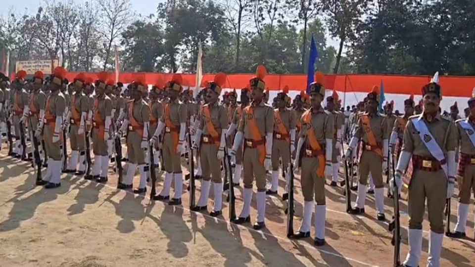 UP: 4,941 Recruits Become Constables in Moradabad; CM Yogi Imparts the Mantra of Discipline