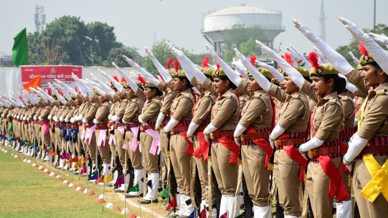 Varanasi Division Welcomes 3,070 New Constables Passing Out Parade Held Police Lines CM yogi