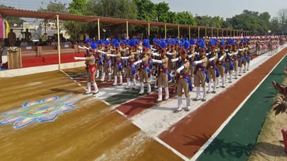 Passing Out Parade 1147 Recruits Become Constables in Bareilly