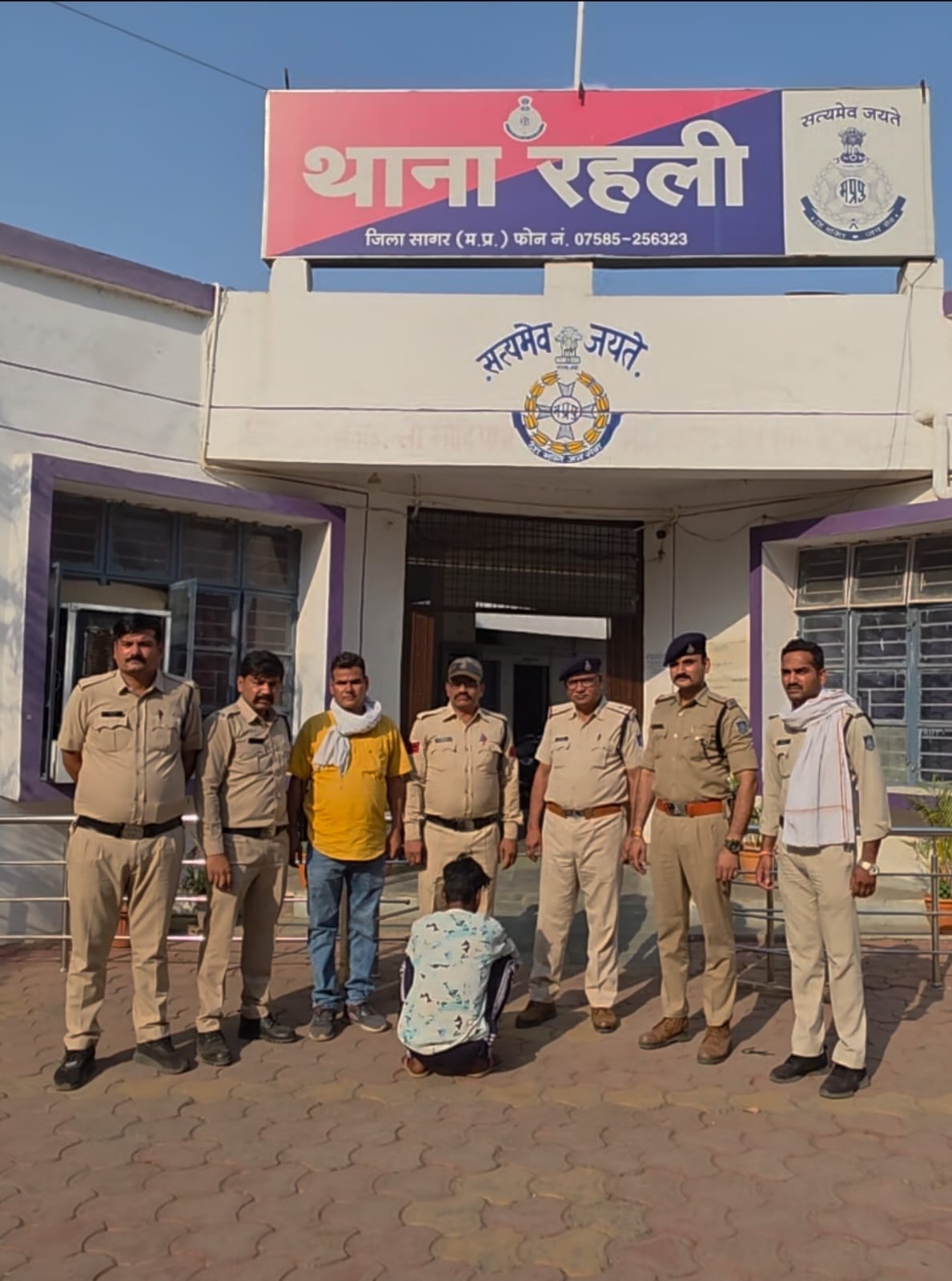 पत्नी का हत्यारा पुलिस की गिरफ्त में।