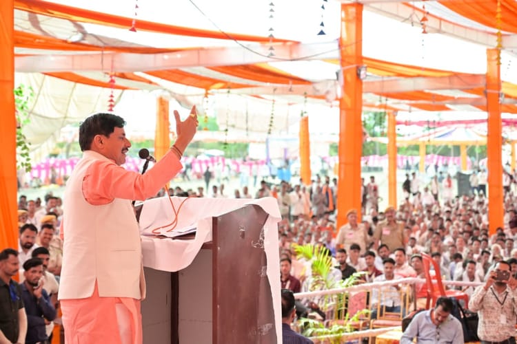 सामूहिक विवाह सम्मेलन: काेटा में सीएम यादव का बड़ा संदेश, बोले- “बेटियों के रिश्ते दो परिवारों को जोड़ते हैं…