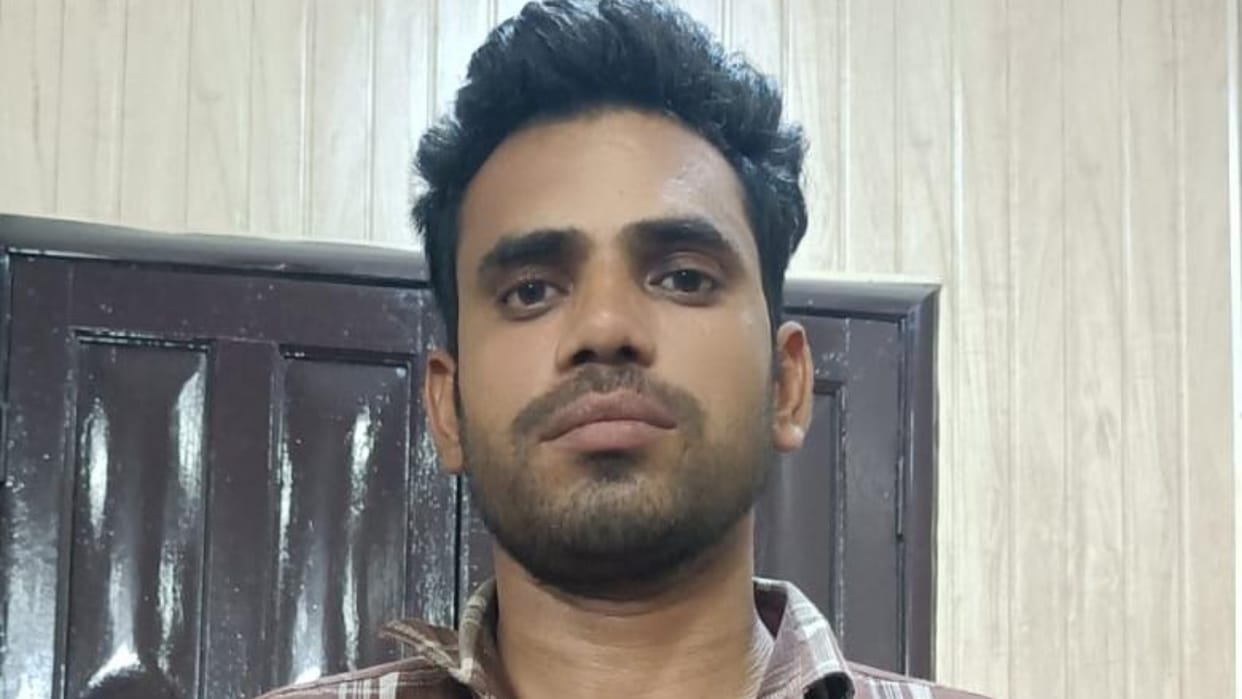 Candidate Attempting Home Guard Recruitment Exam Under Two Names Arrested in Bareilly
