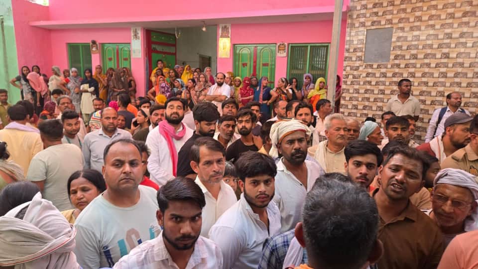 Bulandshahr Triple Murder Case Enraged Women Create Ruckus Altercation with Police