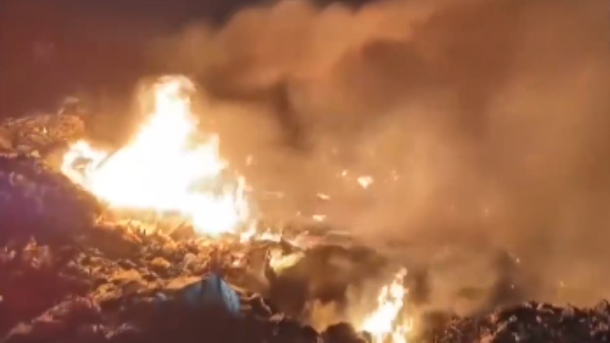 Maharashtra Massive Fire Breaks Out at Dumping Ground in Kalyan Several Fire Tenders Rush to Scene