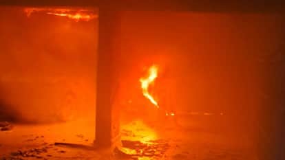 massive fire broke out due to a short circuit on the ground floor of an apartment in Bareilly