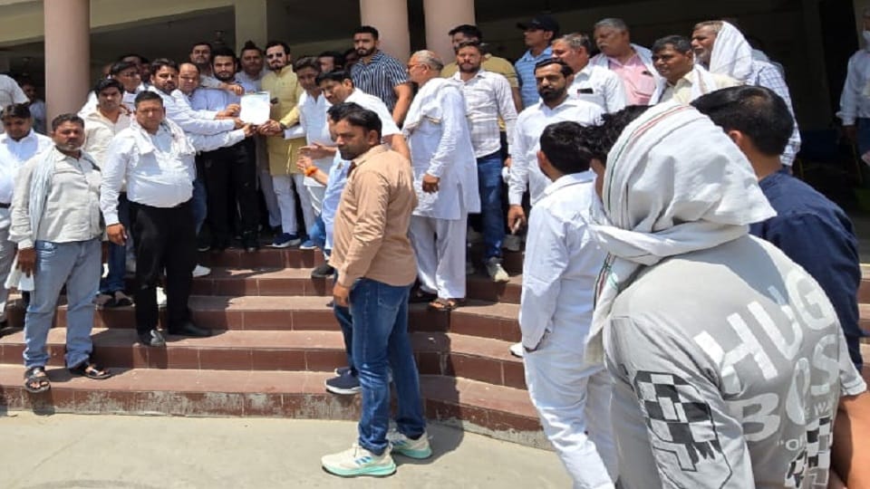 Demand for holding Panchayat elections on time